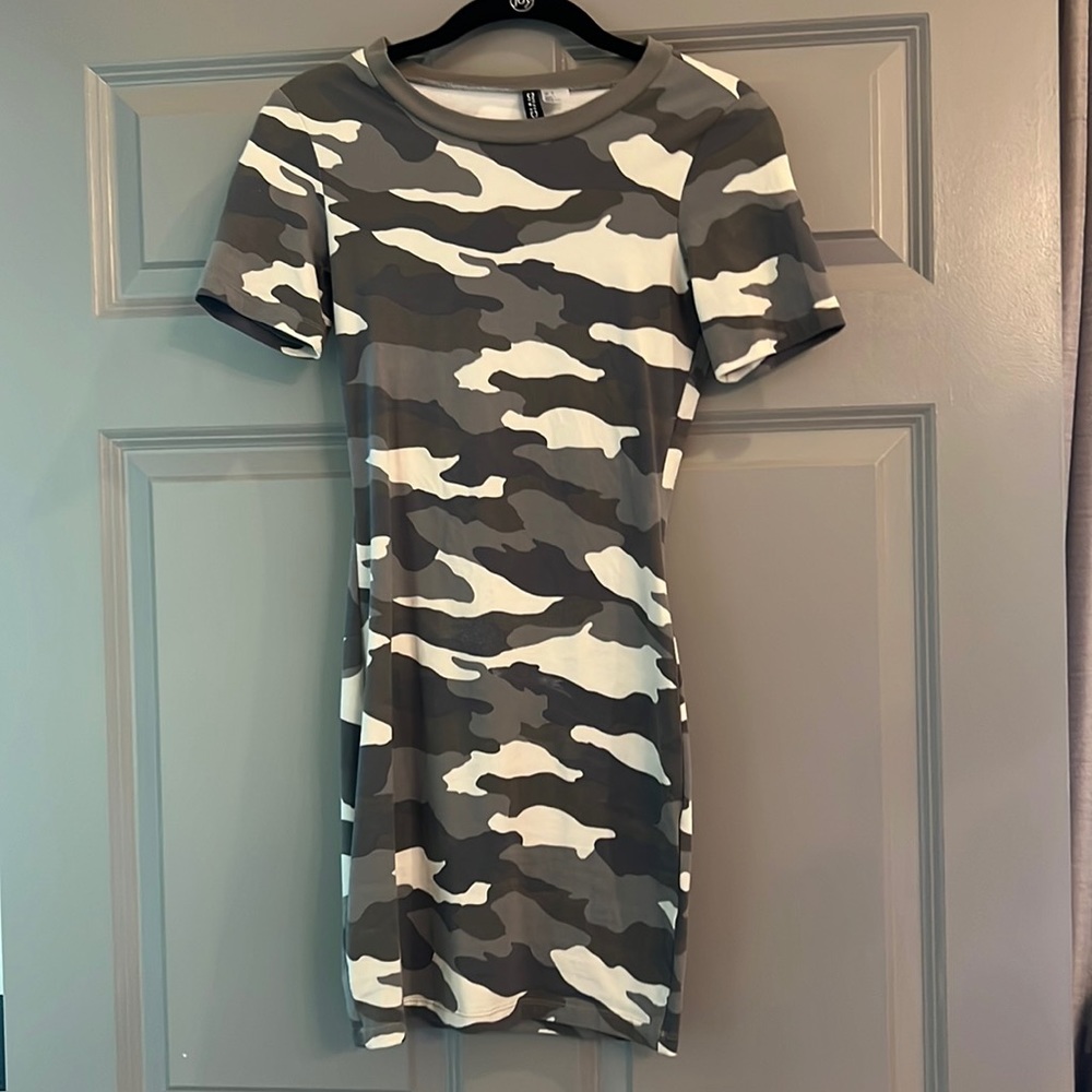 Divided army bodycon dress